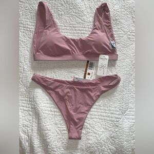 NWT DIPPIN’ DAISYS 2 PC bikini set